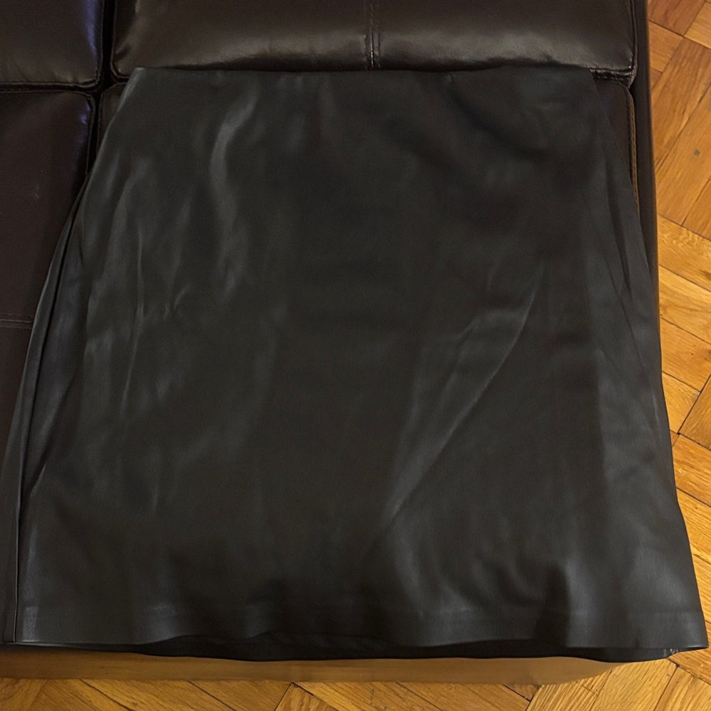 Express Classic Black Pencil Skirt